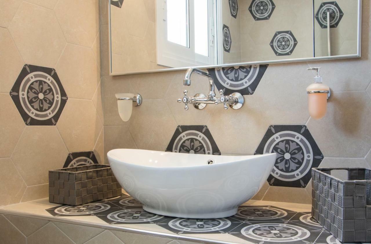 Optasia Apartment Karpathos Bagian luar foto